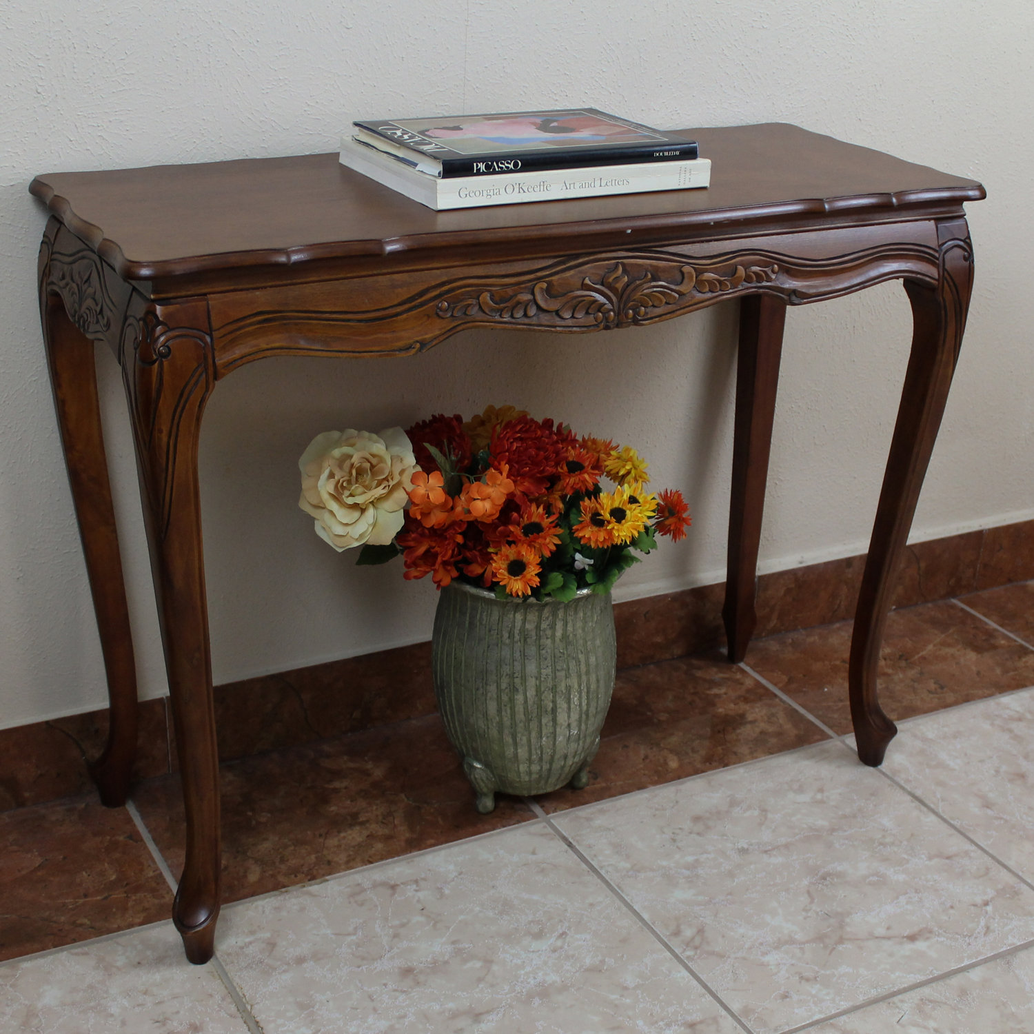 Carved console table Fujairah