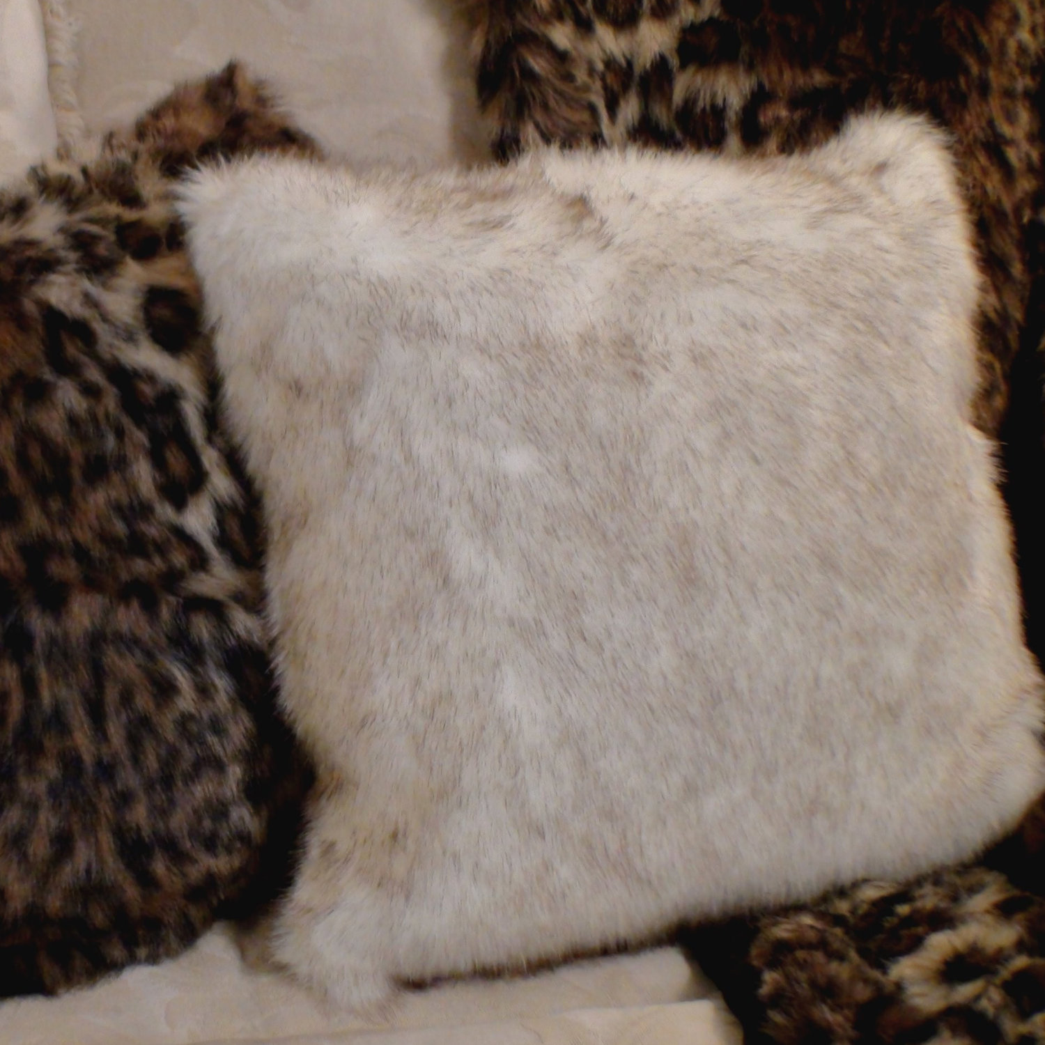 Tanning Fox Pelts Hd Photos Gallery - Posh Pelts Arctic Fox Faux Fur Pillow Cover tanning fox pelts hd photos gallery - posh pelts arctic fox faux fur pillow cover
