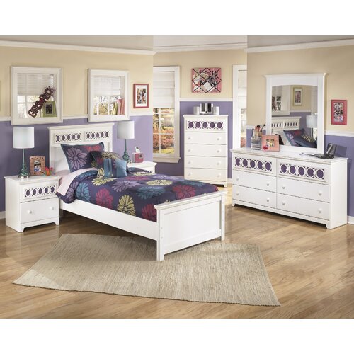 Signature Design by Ashley Zayley 6 Drawer Dresser