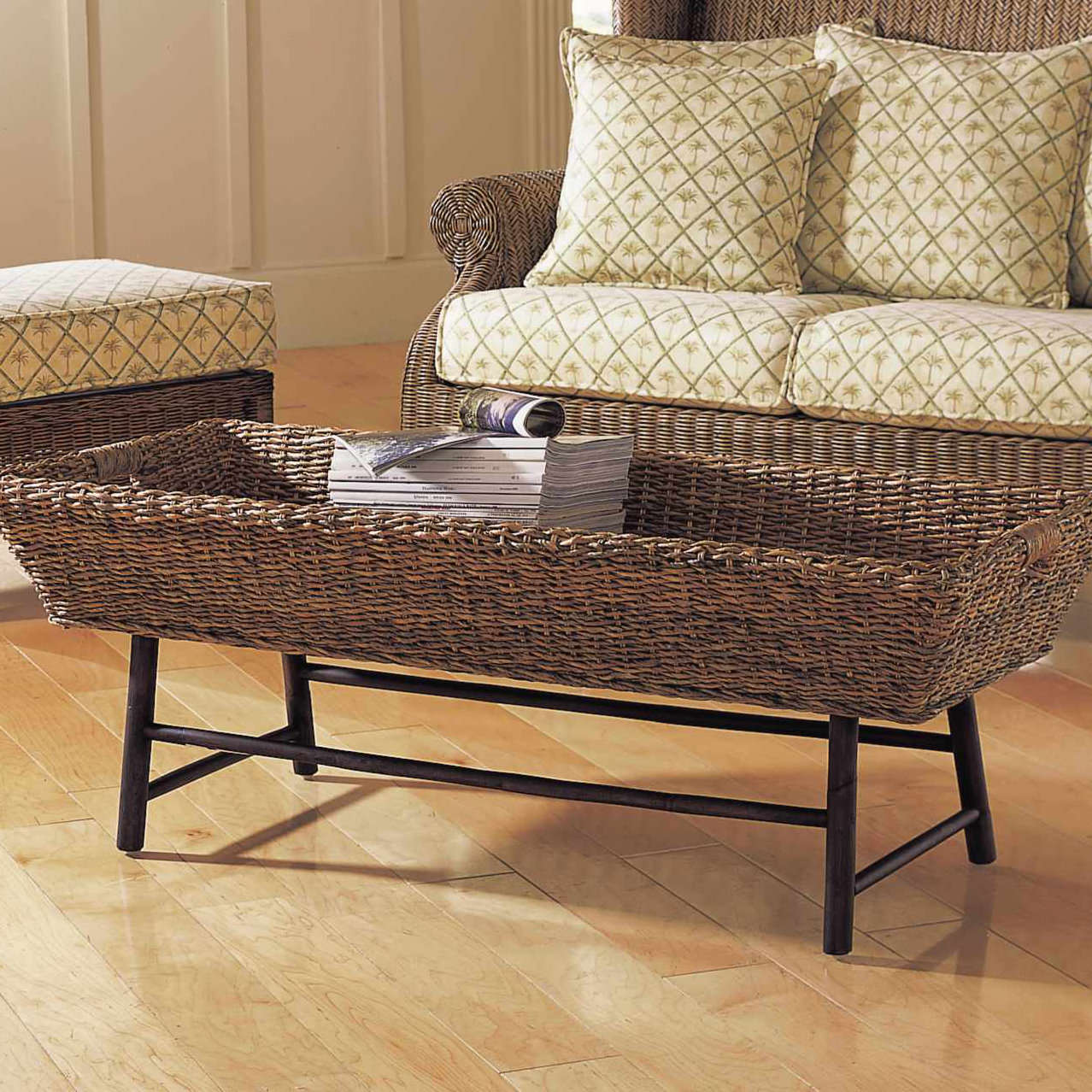 Padmas Plantation Basket Coffee Table & Reviews