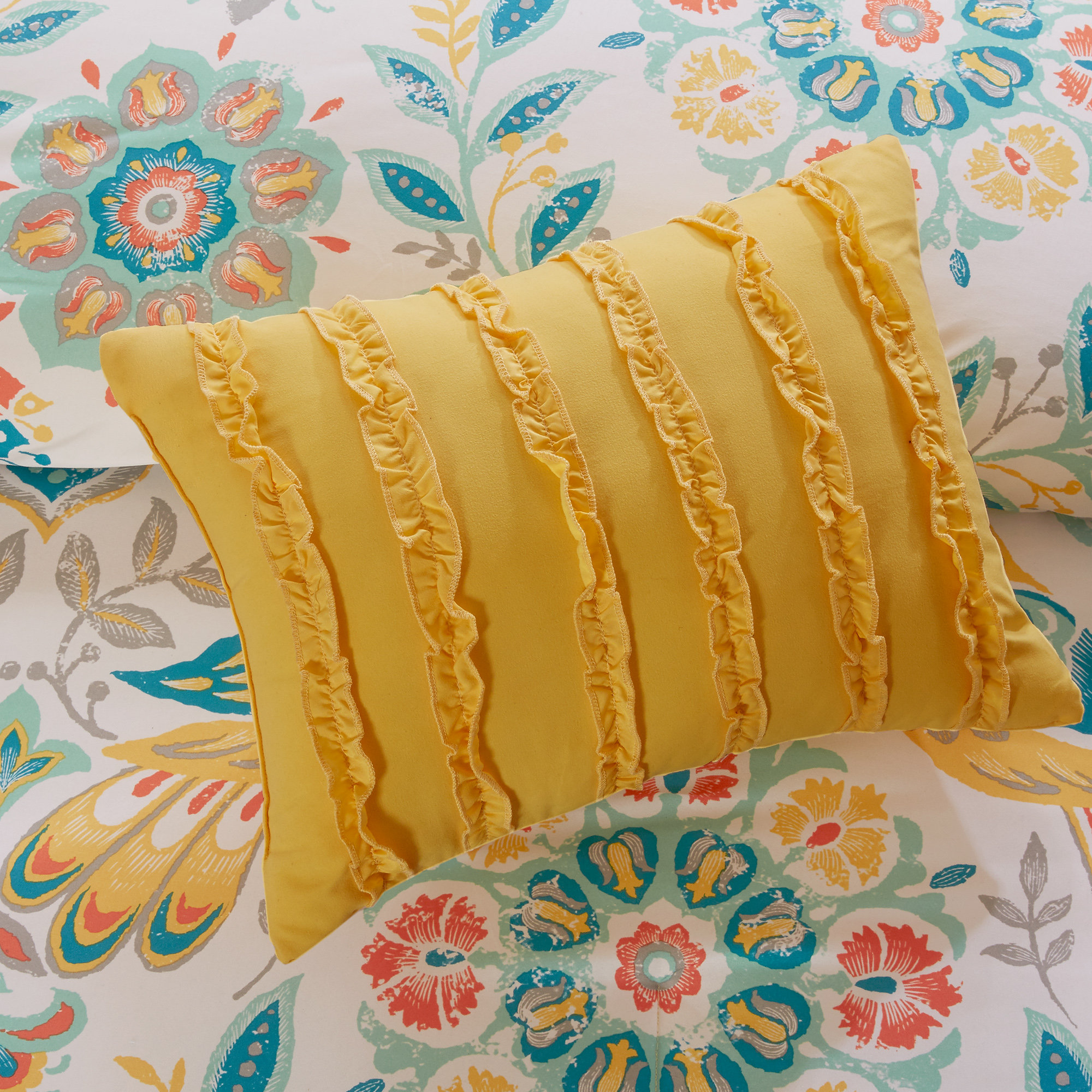 intelligent design nina comforter set