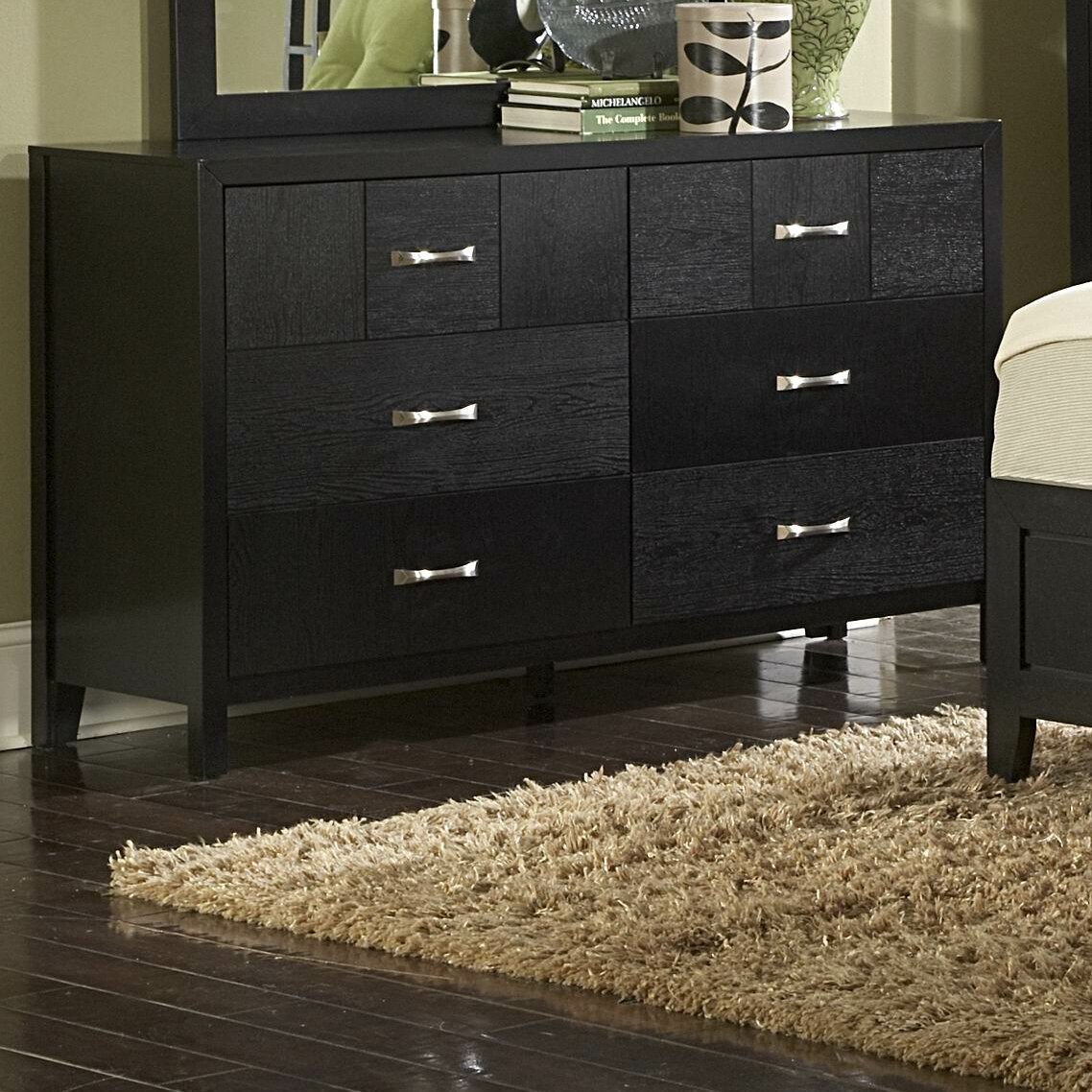 Woodhaven Hill 1477 Series 6 Drawer Dresser